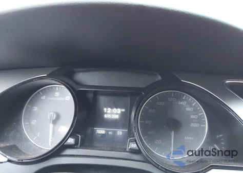 2010 Audi S5 4.2 Premium Plus z USA, uszkodzony, nr VIN WAUVVAFR3AA019590